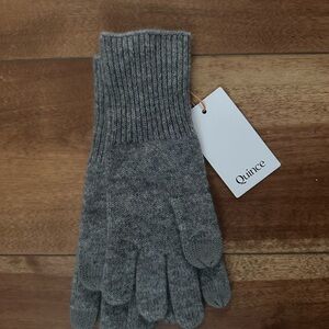 Quince Gray Cashmere Gloves
